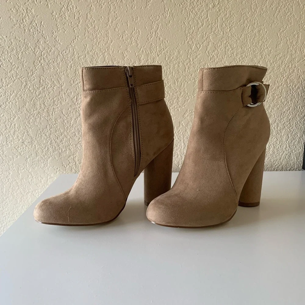 Ankle Boots - Picture 2 of 5